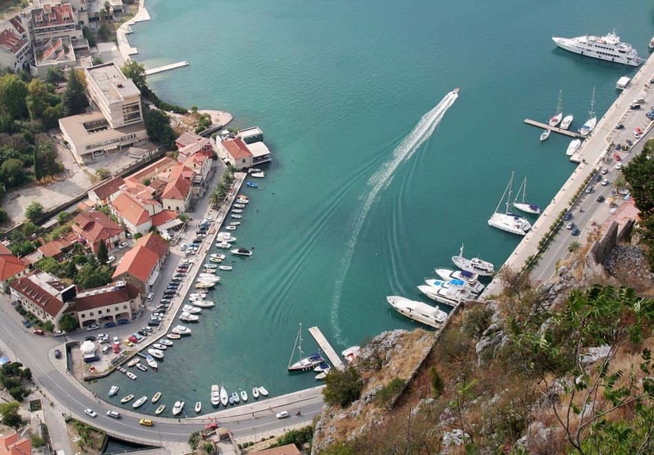 Екскурзия до Загреб, Плитвички езера, Трогир, Сплит, Дубровник, Будва и Котор: Автобусен транспорт + 5 нощувки на човек с 5 закуски и 3 вечери, снимка 9