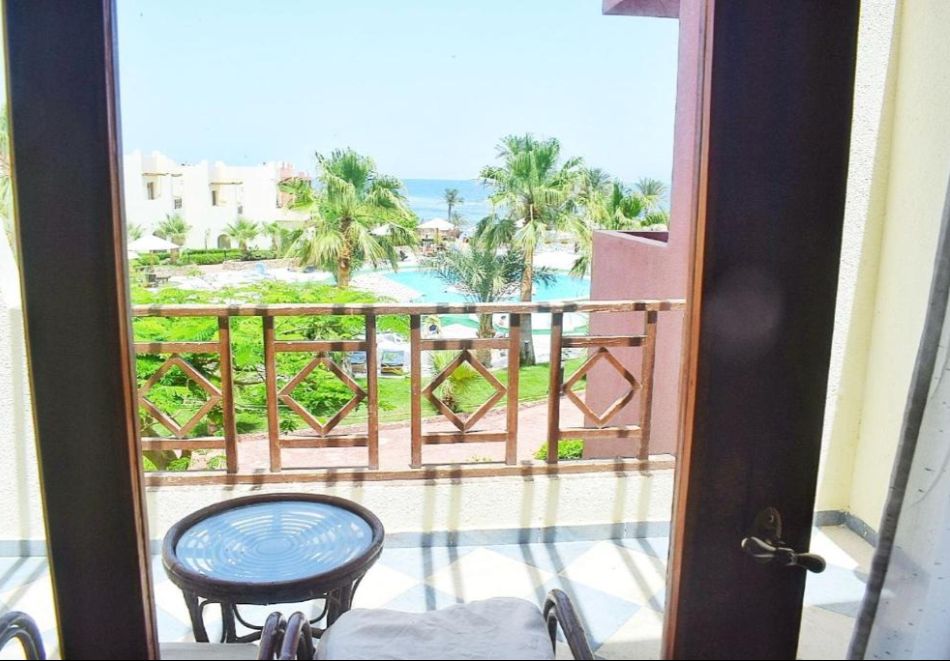 Ранни записвания в Шарм Ел Шейх, Египет: Полет от София + 7 нощувки All Inclusive на човек в хотел TROPITEL DAHAB OASIS 4*, снимка 4