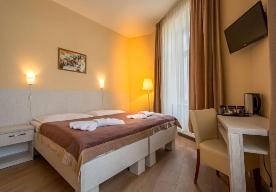 ПРОЛЕТНА ЗЛАТНА ПРАГА: Чартър от София + 3 нощувки на човек със закуски + възможност за допълнителни екскурзии, снимка 7