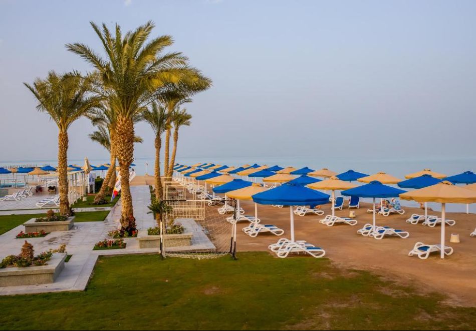 Екскурзия до Кайро и Хургада, Египет: Чартърен полет от София + 6 нощувки на човек на All Inclusive в Bellagio Resort and Spa 5* + 1 нощувка със закуска, обяд, вечеря и посещение на пирамидите, снимка 17