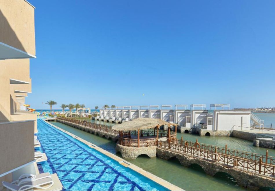 Екскурзия до Кайро и Хургада, Египет: Чартърен полет от София + 6 нощувки на човек на All Inclusive в Bellagio Resort and Spa 5* + 1 нощувка със закуска, обяд, вечеря и посещение на пирамидите, снимка 4