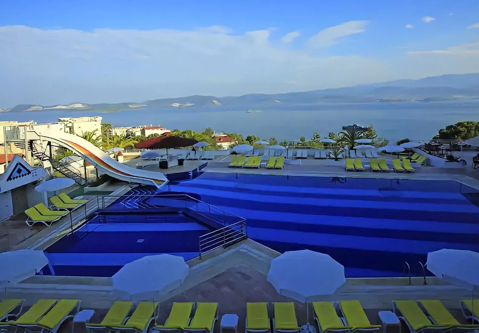 Ранни записвания на 200м. от плажа в Бодрум, Турция: Самолетен билет от София + 7 нощувки на човек на база All Inclusive в Roseira Beach Resort 4*, снимка 5