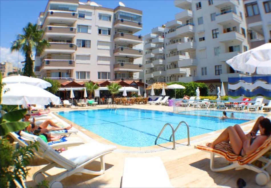 На първа линия в Алания, Турция: Полет от София + 7 All Inclusive нощувки на човек в Bora Bora Butik hotel, снимка 2