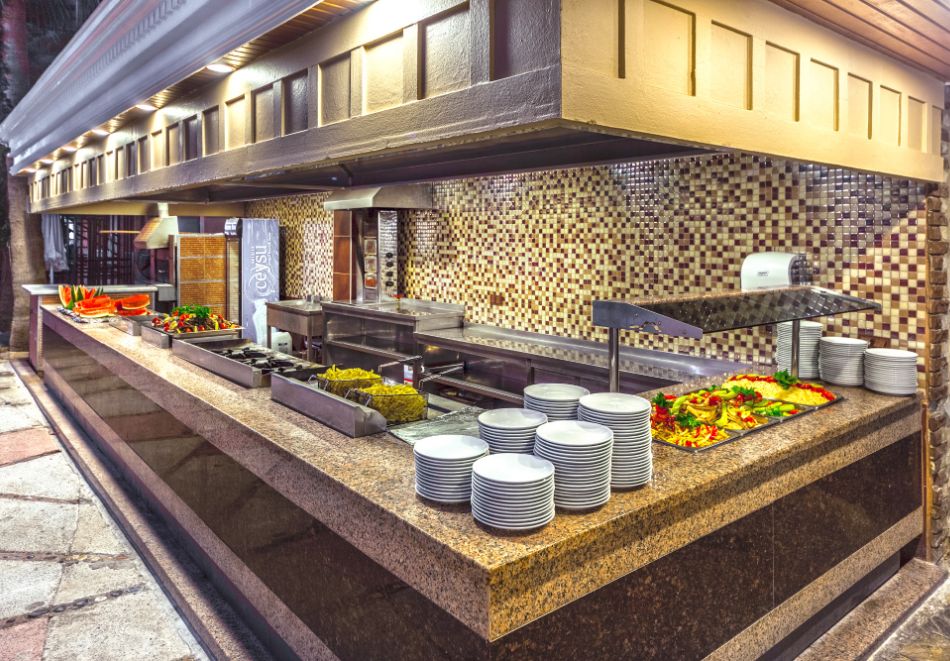 На 50м. от плажа в Алания, Турция: Полет от София+ 7 All Inclusive нощувки на човек в SARITAS HOTEL 4*, снимка 10