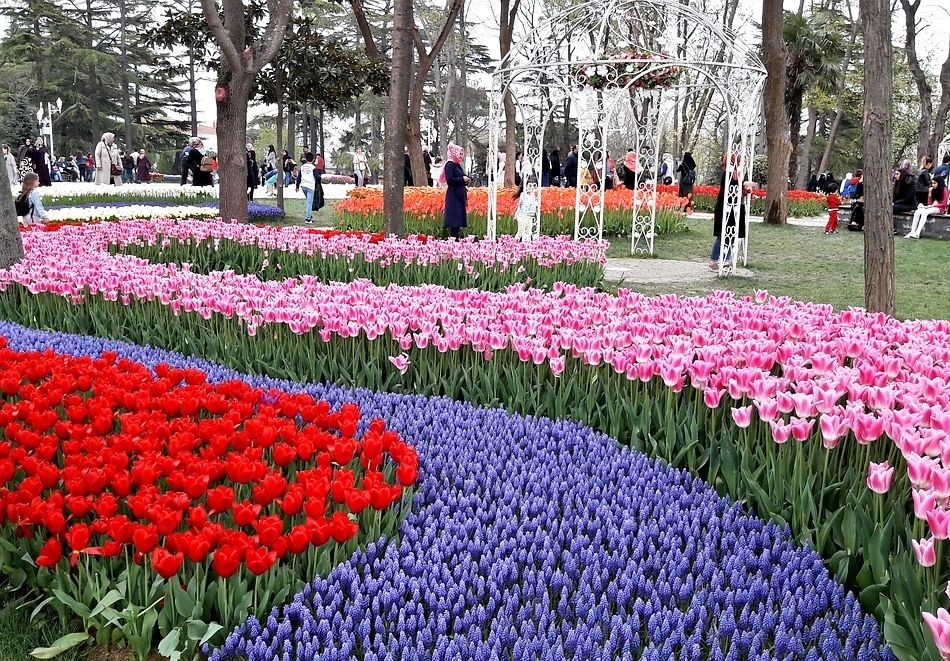 Екскурзия за Фестивала на лалето в Истанбул, Турция: Автобусен транспорт + 2 нощувки на човек със закуски, снимка 2