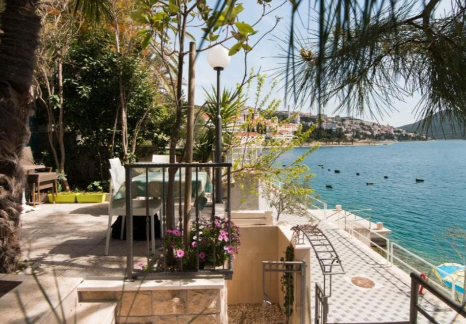 На първа линия в курорта Неум, Босна и Херцеговина: Полет от София + 3 нощувки на човек със закуски и вечери в Nova 4* + екскурзия до град Мостар и водопадите Кравиц, снимка 10