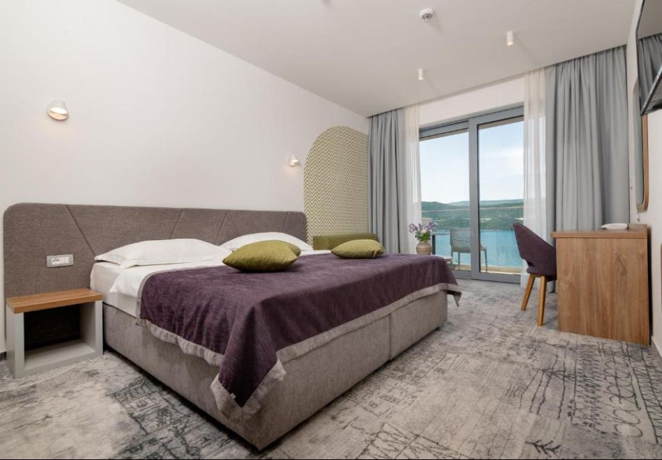 На първа линия в курорта Неум, Босна и Херцеговина: Полет от София + 3 нощувки на човек със закуски и вечери в Nova 4* + екскурзия до град Мостар и водопадите Кравиц, снимка 5