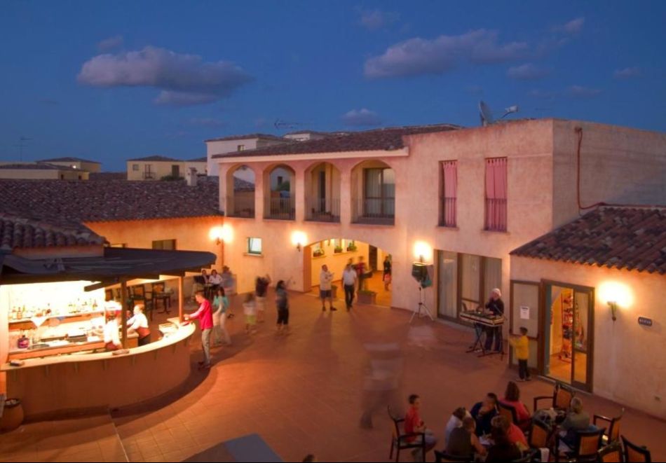 Ранни записвания за почивка в Сардиния, Италия: Самолетен билет от София + 7 нощувки на човек със закуски и вечери в Club Esse Gallura Beach, снимка 2