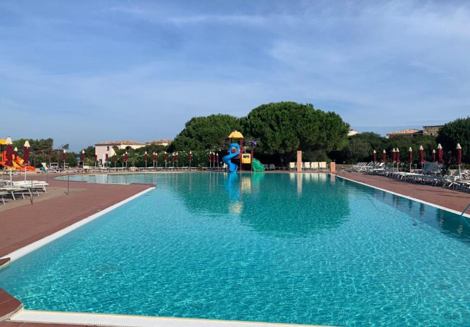 Ранни записвания за почивка в Сардиния, Италия: Самолетен билет от София + 7 нощувки на човек със закуски и вечери в Club Esse Gallura Beach, снимка 4