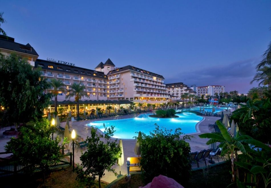 Ранни записвания на първа линия в Алания, Турция: Чартърен полет от София + 7 нощувки на човек на база Ultra All Inclusive + басейни и водни пързалки в MC Arancia Resort Hotel 5*, снимка 16