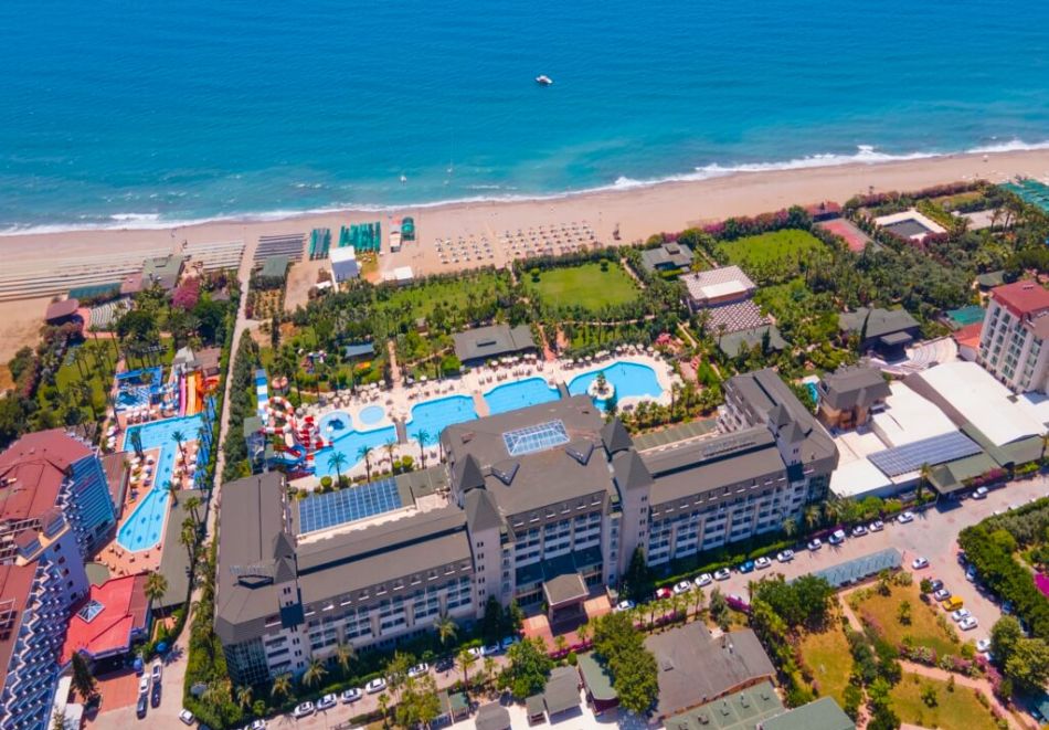 Ранни записвания на първа линия в Алания, Турция: Чартърен полет от София + 7 нощувки на човек на база Ultra All Inclusive + басейни и водни пързалки в MC Arancia Resort Hotel 5*, снимка 2