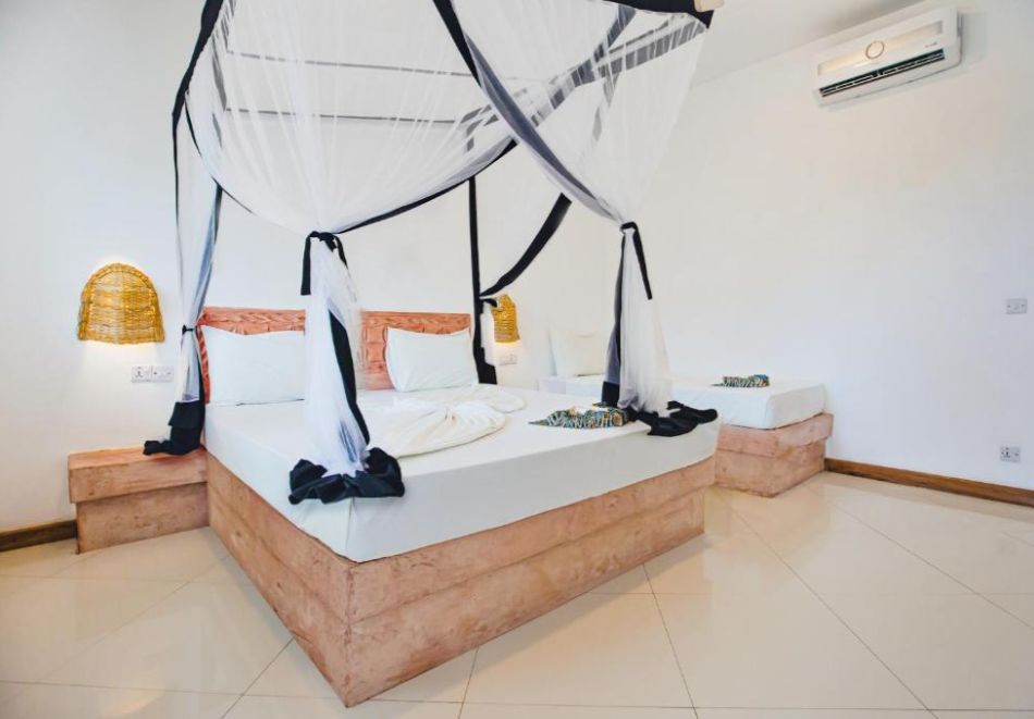 На първа линия в AHG SUN BAY MLILILE BEACH HOTEL 4*, Занзибар: Самолетен билет от София + 7 нощувки на човек на база All Inclusive, снимка 12