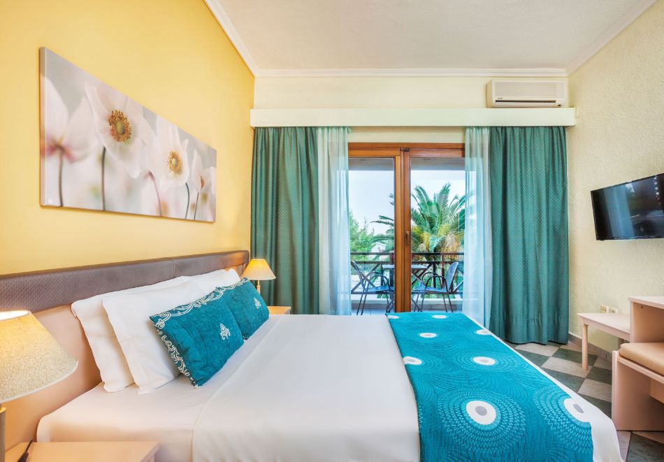 Ранни записвания в Криопиги, Гърция: Нощувка на човек със закуска и вечеря + басейн в хотел Palladium****, снимка 3