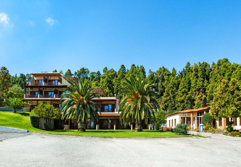 Ранни записвания в Криопиги, Гърция: Нощувка на човек със закуска и вечеря + басейн в хотел Palladium****, снимка 2