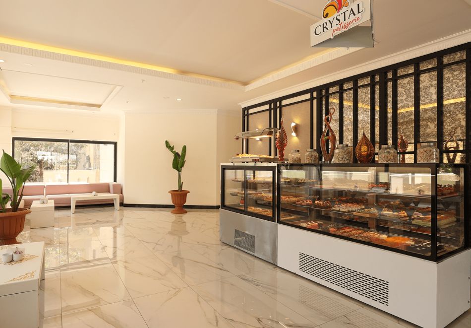 Почивка в Алания, Турция: Автобусен транспорт + 7 нощувки на човек на база Ultra All Inclusive в EOS BEACH RESORT 4*, снимка 12