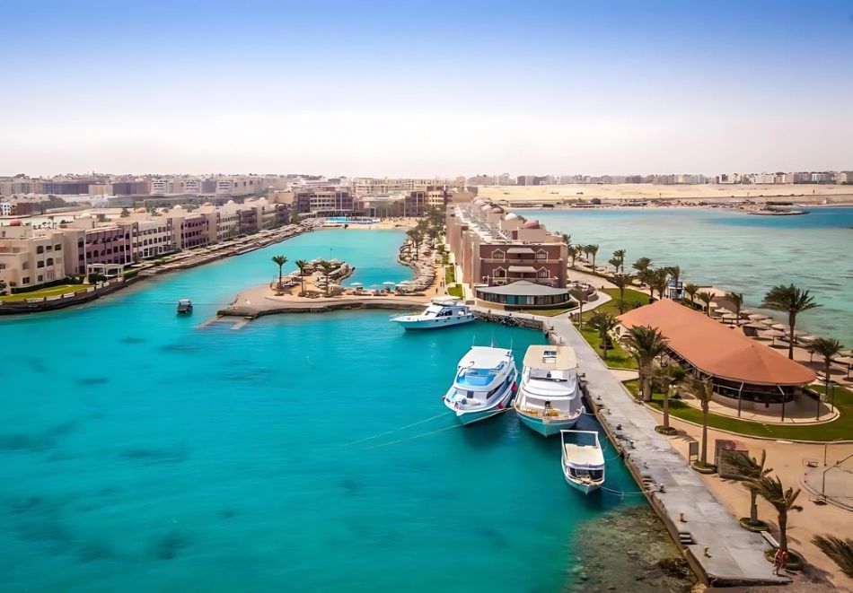 На първа линия в Хургада, Египет: Полет от София + 7 All Inclusive нощувки на човек в SUNNY DAYS EL PALACIO 4*, снимка 3