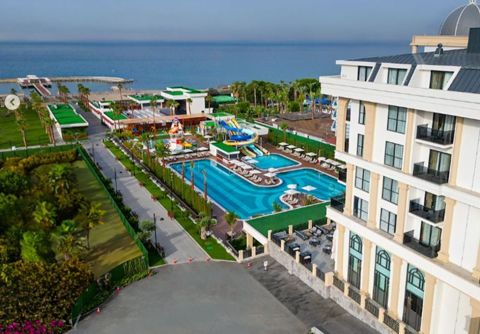 Почивка в Алания, Турция: Самолетен билет от София + 7 нощувки на човек на база Ultra All Inclusive в Serenity Queen Hotel Lux 5*, снимка 3