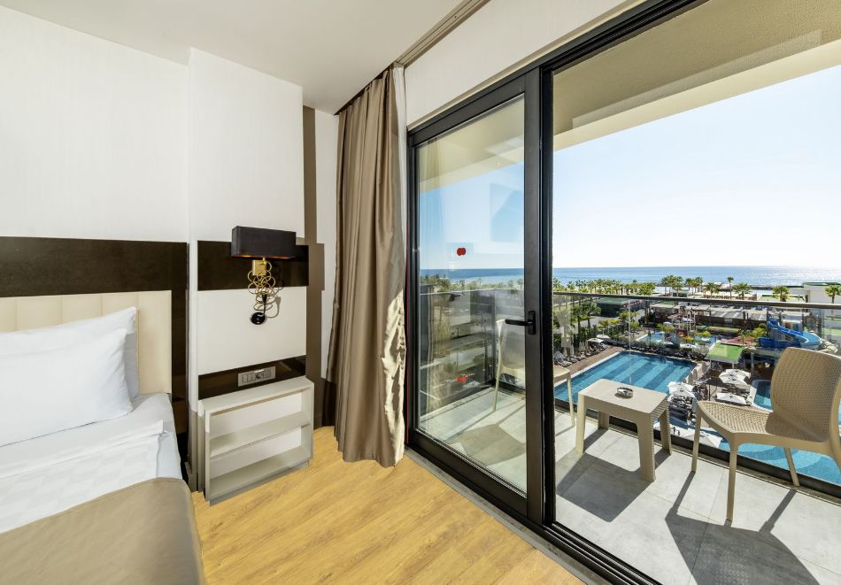 Почивка в Алания, Турция: Самолетен билет от София + 7 нощувки на човек на база Ultra All Inclusive в Serenity Queen Hotel Lux 5*, снимка 10