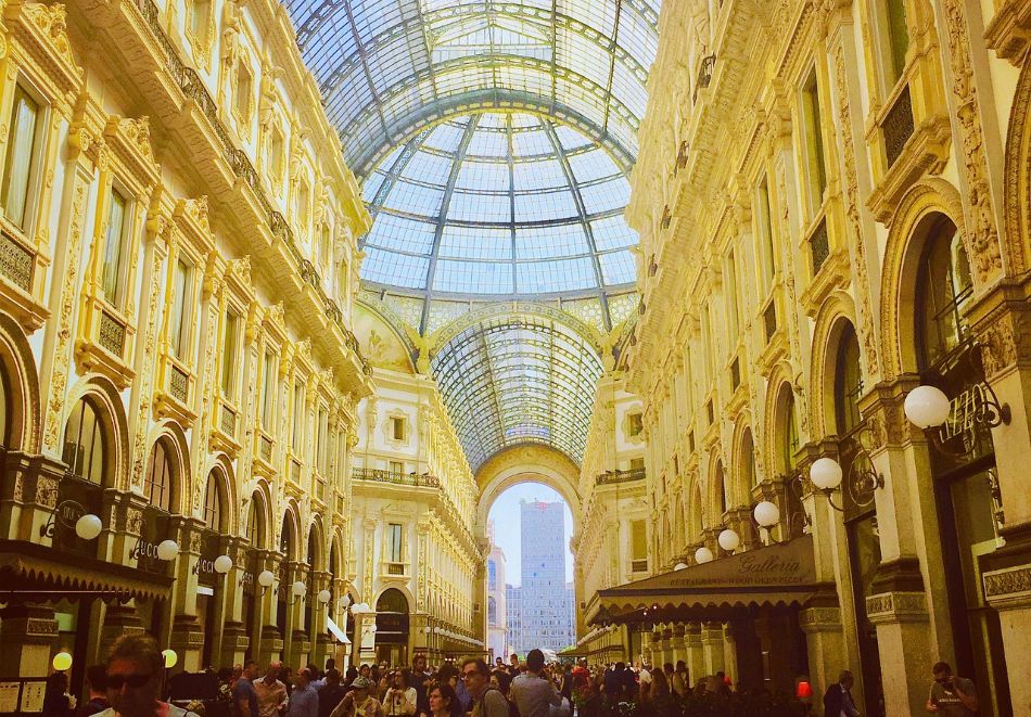 Екскурзия до Милано, Италия + обиколка с екскурзовод: Полет от София + 3 нощувки със закуски за човек и възможност за посещение на Лугано, Комо и Маджоре, снимка 3