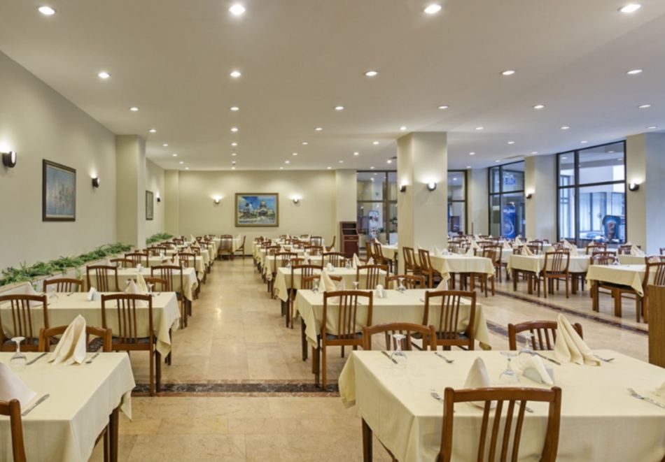 На първа линия в Алания, Турция: Автобусен транспорт + 7 нощувки на човек на база Ultra Аll Inclusive + басейни в OZKAYMAK INCEKUM RESORT 5*. Дете до 11.99г. безплатно!, снимка 6