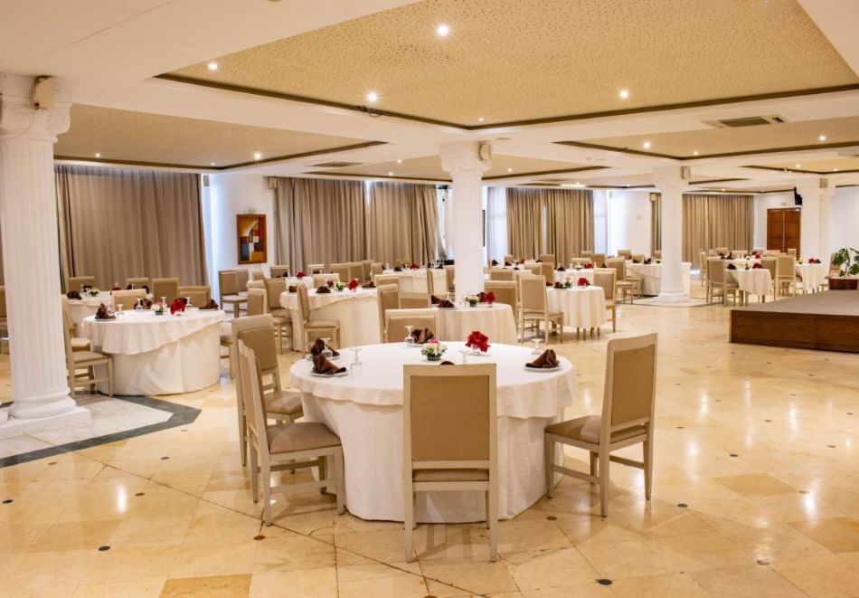 На първа линия в Сус, Тунис: Полет от София + 7 All Inclusive нощувки на човек в RIADH PALMS RESORT & SPA 4*, снимка 6