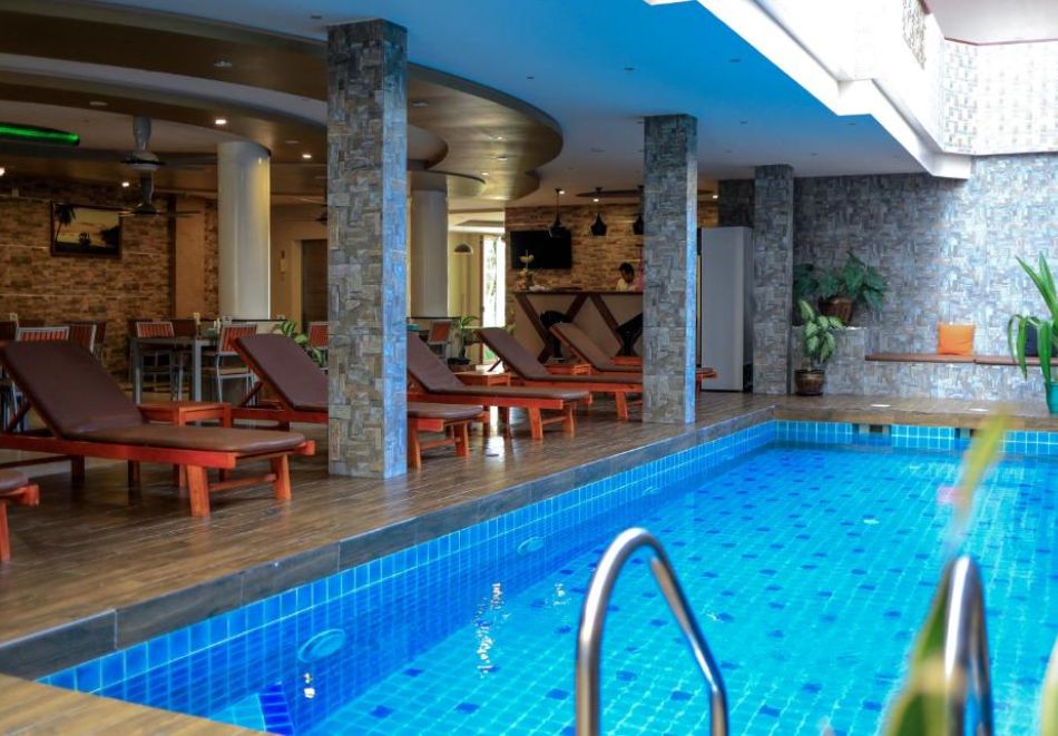 Почивка на Малдивите: Полет от София + 7 нощувки на човек със закуски и вечери в Triton Beach hotel 4*+ екскурзия с шнорхелинг и нощен риболов, снимка 3