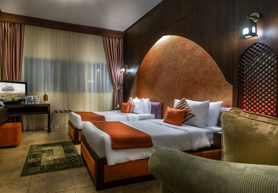 Почивка в Дубай: Самолетен билет от София + 4 нощувки на човек в First central suites 4* със закуски и вечери + 4 екскурзии, снимка 5