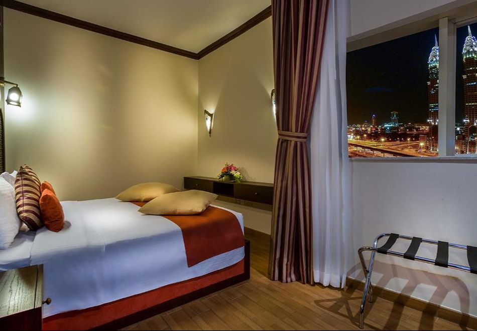 Почивка в Дубай: Самолетен билет от София + 4 нощувки на човек в First central suites 4* със закуски и вечери + 4 екскурзии, снимка 4