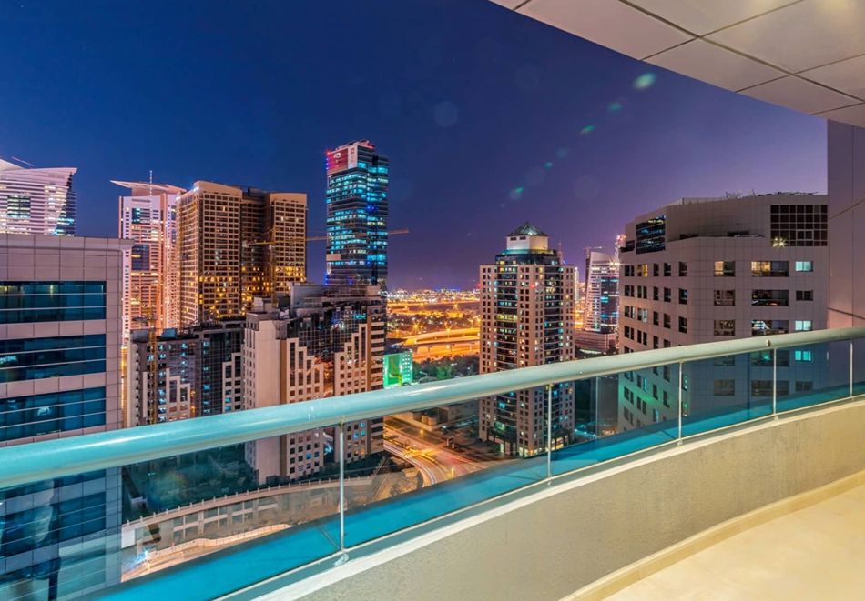 Почивка в Дубай: Самолетен билет от София + 4 нощувки на човек в First central suites 4* със закуски и вечери + 4 екскурзии, снимка 2