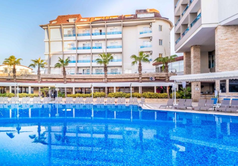 Почивка в Сиде, Турция: Автобусен транспорт от Варна и Бургас + 7 нощувки на човек на база Аll Inclusive + басейни в RAMADA RESORT BY WYNDHAM SIDE 4*, снимка 4