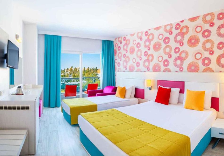 Почивка в Сиде, Турция: Автобусен транспорт от Варна и Бургас + 7 нощувки на човек на база Аll Inclusive + басейни в RAMADA RESORT BY WYNDHAM SIDE 4*, снимка 7