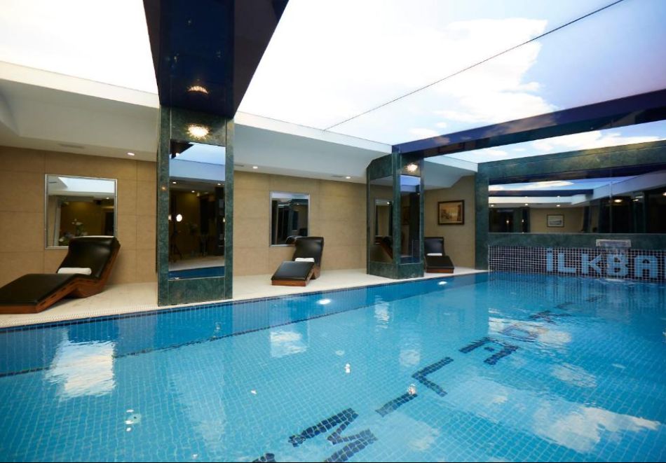 Фестивал на лалето в Истанбул, Турция: Автобусен транспорт + 3 нощувки на човек със закуски + бонус посещение на парк Емирган, снимка 3