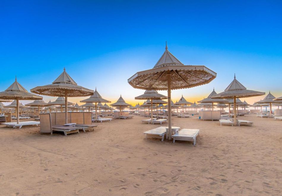 Почивка в Хургада, Египет: Полет от София + 7 нощувки на човек на база All Inclusive в GRAND RESORT 4*, снимка 13