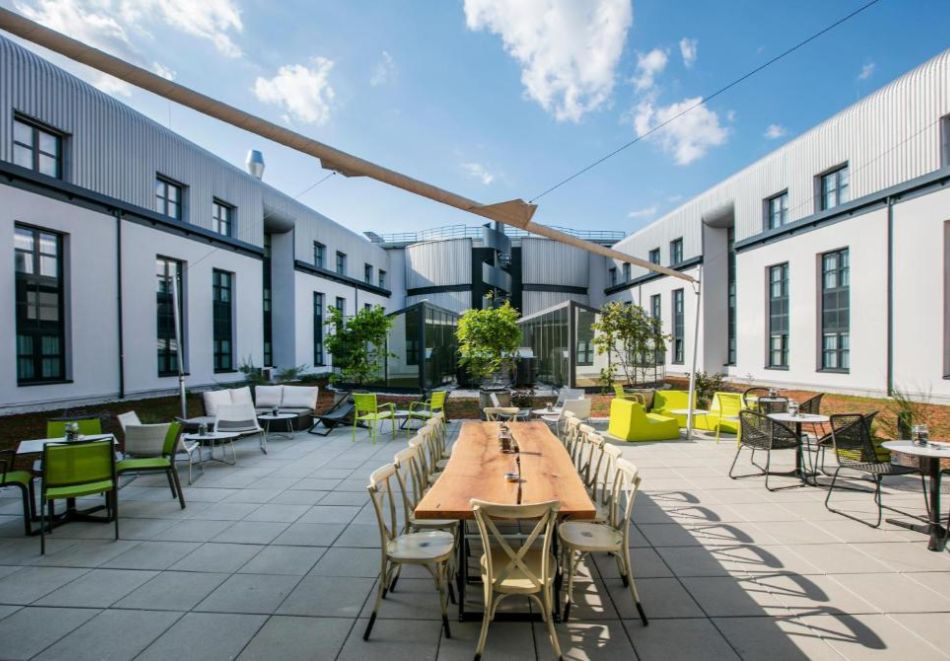 Посетете Виена - градът на валса: Полет от София + 3 нощувки със закуски на човек в Arcotel Donauzentrum 4*, снимка 6