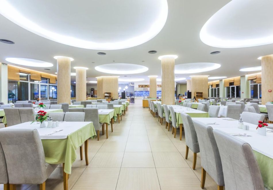 Великден в Пиерия, Гърция: 3 нощувки на човек със закуски и 2 вечери + Великденски обяд с музика в хотел Poseidon Palace****. ДЕТЕ до 11.99г. БЕЗПЛАТНО!, снимка 9