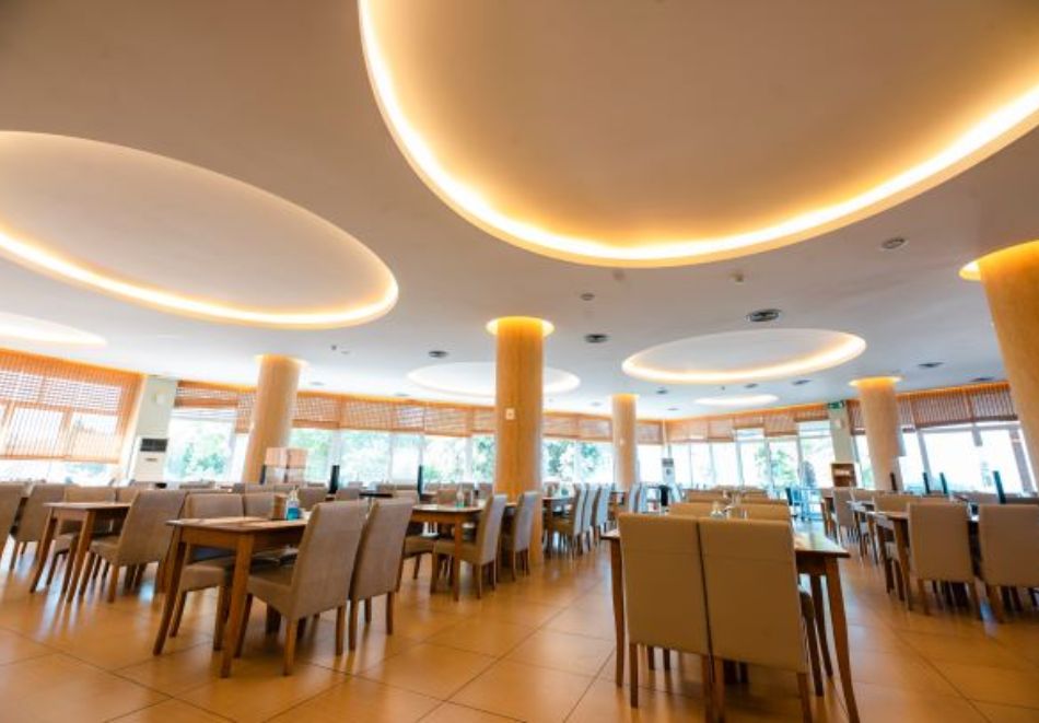 Великден в Пиерия, Гърция: 3 нощувки на човек със закуски и 2 вечери + Великденски обяд с музика в хотел Poseidon Palace****. ДЕТЕ до 11.99г. БЕЗПЛАТНО!, снимка 10