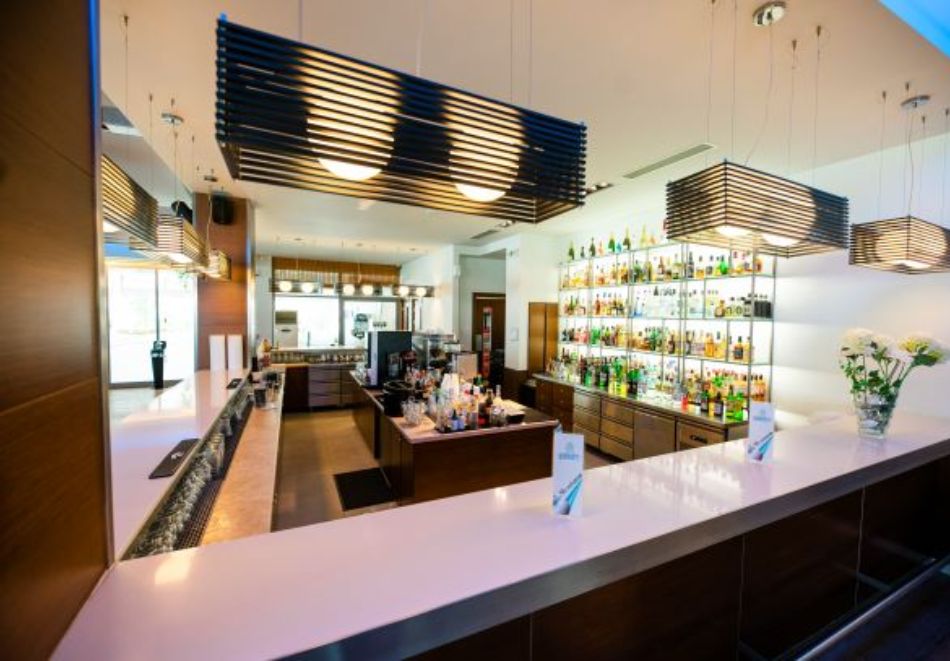 Великден в Пиерия, Гърция: 3 нощувки на човек със закуски и 2 вечери + Великденски обяд с музика в хотел Poseidon Palace****. ДЕТЕ до 11.99г. БЕЗПЛАТНО!, снимка 12