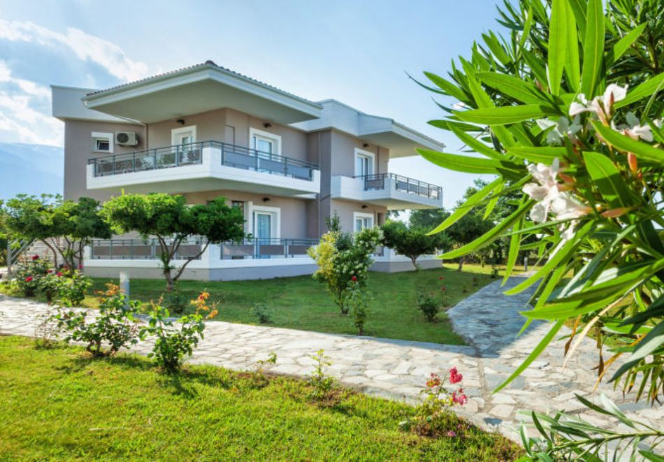 Великден в Пиерия, Гърция: 3 нощувки на човек със закуски и 2 вечери + Великденски обяд с музика в хотел Poseidon Palace****. ДЕТЕ до 11.99г. БЕЗПЛАТНО!, снимка 2