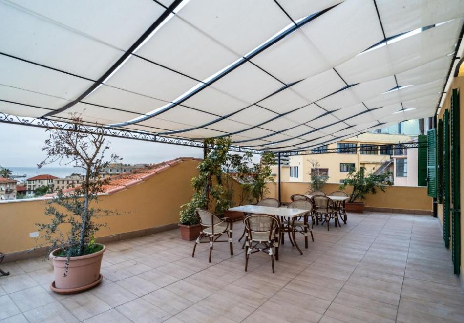 Почивка в Лигурия и Френската Ривиера, Италия: Полет от София + 7 нощувки със закуски и вечери на човек в хотел Globo Sanremo. Възможност за посещение на Ница, Кан, Монако, Портофино, Сан Ремо, снимка 5