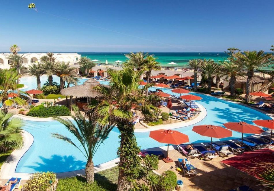 На първа линия на о. Джерба, Тунис: Полет от София + 7 All inclusive нощувки на човек в Sentido Djerba Beach 4*, снимка 3