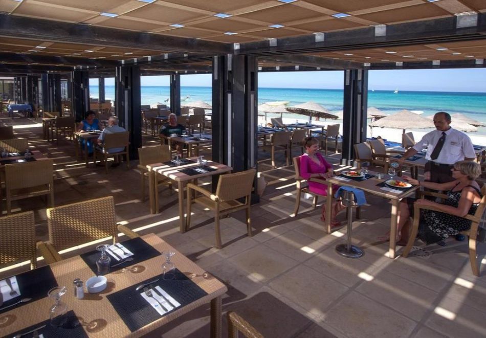 На първа линия на о. Джерба, Тунис: Полет от София + 7 All inclusive нощувки на човек в Sentido Djerba Beach 4*, снимка 8