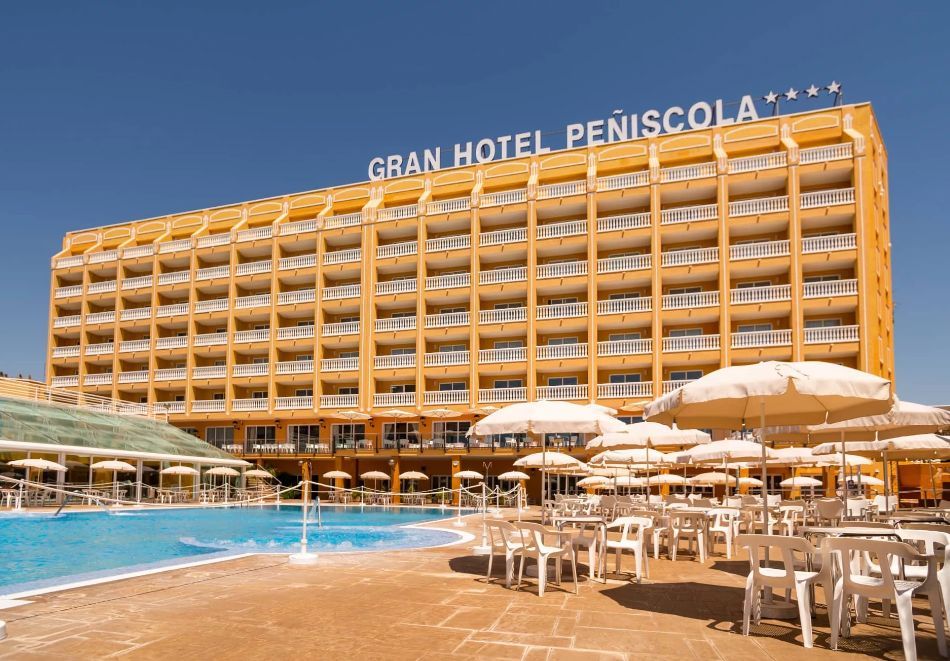 Ранни записвания на първа линия в Коста Азаар, Испания + 2 екскурзии: Самолетен билет от София + 7 нощувки на човек със закуски и вечери в Gran Hotel Peniscola 4*, снимка 2