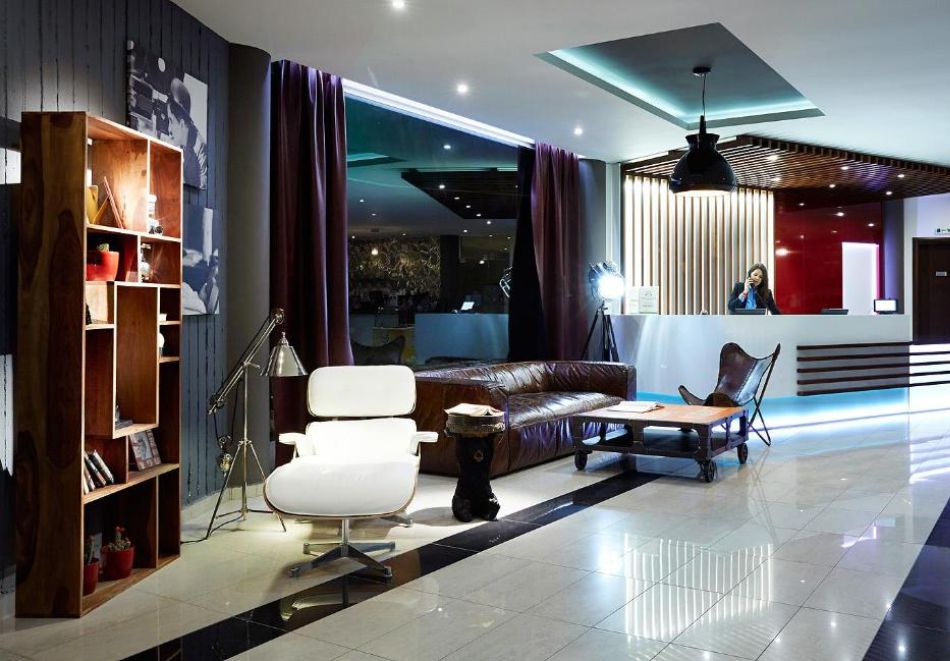 Великден на остров Тасос, Гърция: 3 нощувки на човек със закуски, 2 вечери и празничен обяд с традиционна гръцка програма + басейн в хотел Blue Dream Palace 5* от ТА Йонека Турс. С възможност за транспорт от София или Варна, снимка 2