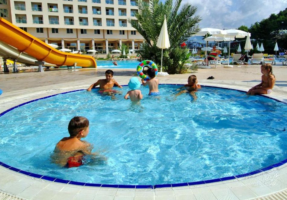 Почивка в Алания, Турция: Автобусен транспорт + 7 нощувки за двама на база All Inclusive в хотел MIAROSA KONAKLI GARDEN 5*. Дете до 12.99г. БЕЗПЛАТНО!, снимка 4