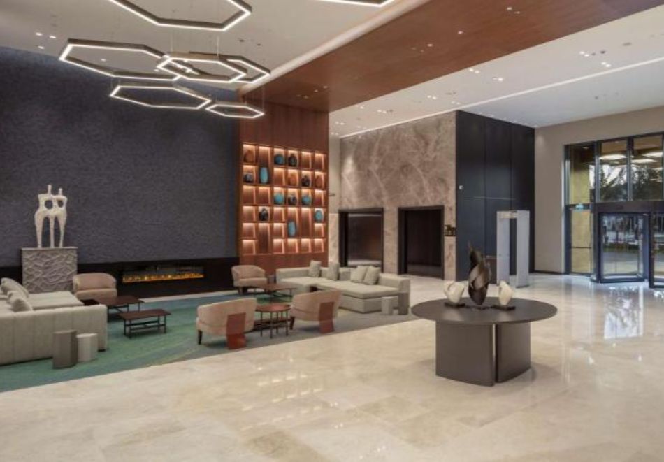 Великден в Чанаккале, Турция: 3 нощувки на човек със закуски и празничен обяд с DJ + басейн и релакс зона в хотел Hilton 5* от ТА Йонека Турс. С възможност за транспорт от Варна или София, снимка 3