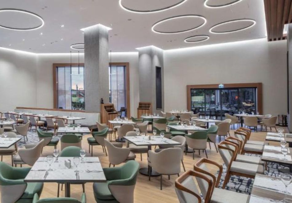 Великден в Чанаккале, Турция: 3 нощувки на човек със закуски и празничен обяд с DJ + басейн и релакс зона в хотел Hilton 5* от ТА Йонека Турс. С възможност за транспорт от Варна или София, снимка 5