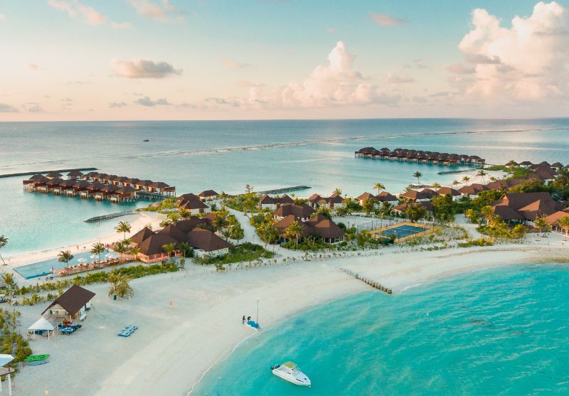 Почивка на Малдивите: Полет от София + 5 нощувки на човек със закуски и вечери в ARENA BEACH HOTEL 4* + екскурзия с шнорхелинг и нощен риболов, снимка 10