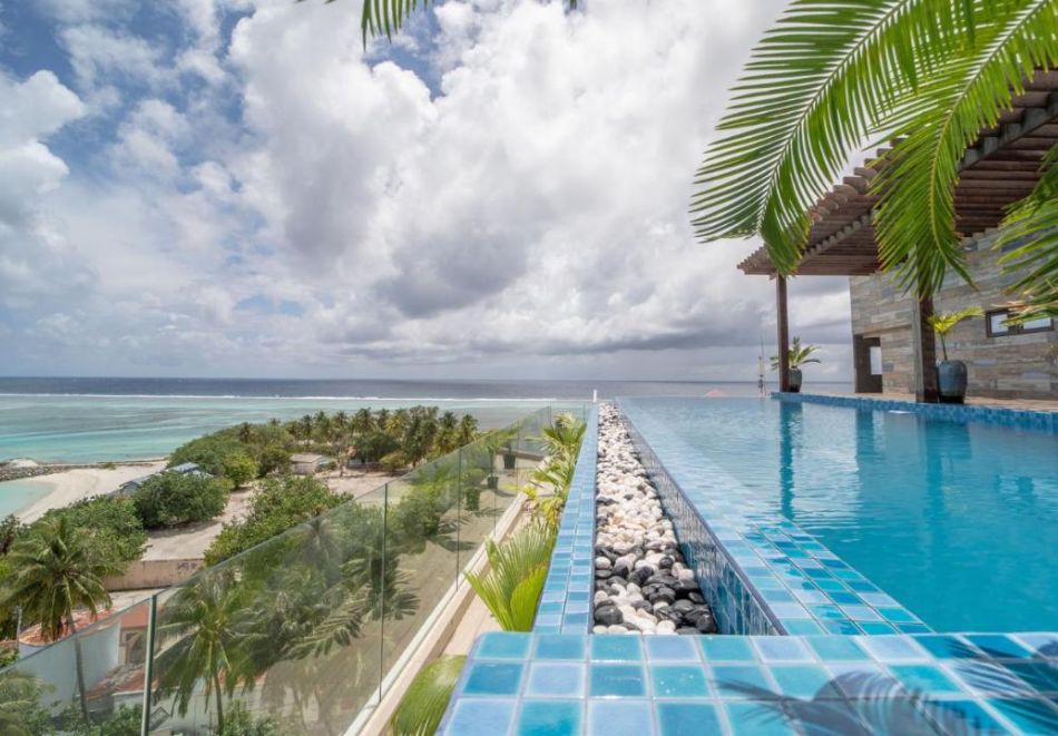 Почивка на Малдивите: Полет от София + 5 нощувки на човек със закуски и вечери в ARENA BEACH HOTEL 4* + екскурзия с шнорхелинг и нощен риболов, снимка 5