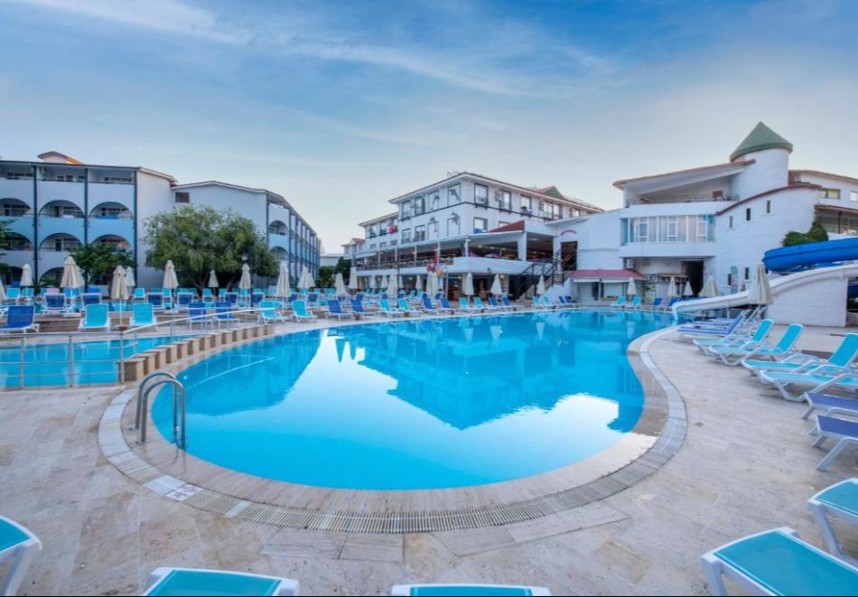 Ранни записвания в Алания, Турция: Самолетен билет от София + 7 нощувки на човек на база All Inclusive в Armas Bella Sun, снимка 3