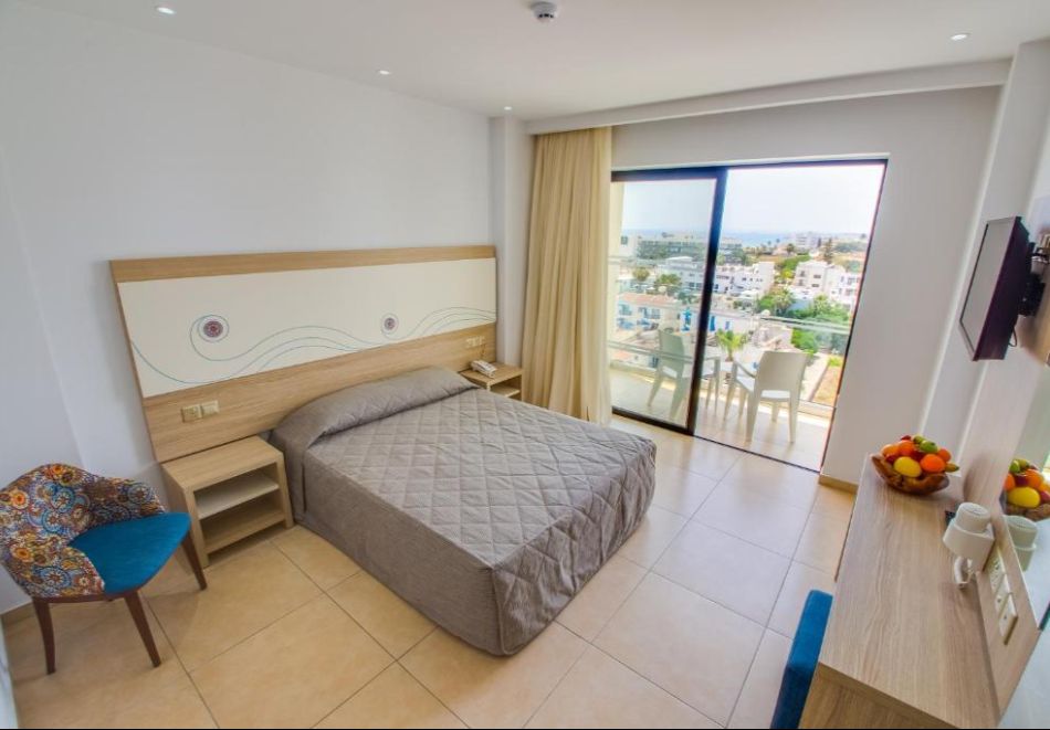 Почивка в Агия Напа, Кипър: Полет от София + 7 нощувки на човек със закуски или закуски и вечери в STAMATIA HOTEL, снимка 4